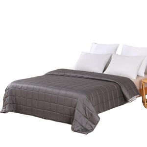 <span class=keywords><strong>Couverture</strong></span> <span class=keywords><strong>lestée</strong></span> pour adultes <span class=keywords><strong>Couverture</strong></span> lourde à haute respirabilité, matériau doux avec perles de verre de qualité supérieure - Product Image 1