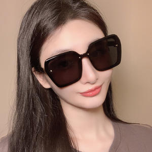 Nuevas gafas de sol sin marco para mujer UV400, lentes polarizadas de PC tipo 3, gafas de sol con caja, color rosa - Product Image 5