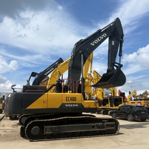 Excavatrice sur chenilles Volvo EC480DL d'occasion, système hydraulique d'origine, 48 tonnes, engin de chantier lourd, en stock pour les opérations minières et de carrière. - Product Image 1