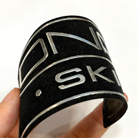 Prix d'usine OEM personnalisé 3d couture silicone caoutchouc PVC étiquette Patch Logo étiquette en relief pour vêtements sacs chaussures
