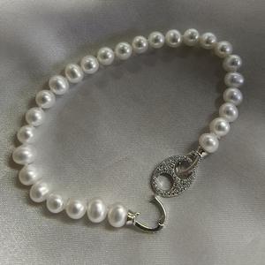 Pulsera de Plata S925 con Hebilla y Perla de Agua Dulce Casi Redonda de 5.5-6MM, Diseño de Nariz de Cerdo de Alta Calidad - Product Image 3