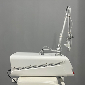 Machine à laser fractionné au CO2 pour le traitement de l'acné, l'élimination des cicatrices et des rides, et le raffermissement de la peau, machine à graver au laser CO2, beauté - Product Image 2