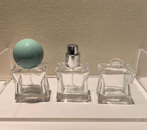 Diseño personalizado botella <span class=keywords><strong>de</strong></span> perfume árabe serigrafía multicolor redondo Cap15ml botella <span class=keywords><strong>de</strong></span> perfume <span class=keywords><strong>de</strong></span> vidrio con pulverizador <span class=keywords><strong>de</strong></span> bomba - Product Image 4