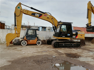 Excavatrice hydraulique sur chenilles Caterpillar 320D 2018 d'occasion, 20 tonnes, état d'origine, composants principaux : moteur, pompe, engrenages, haute performance - Product Image 2