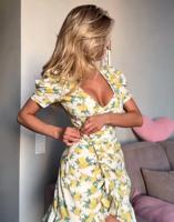 Robe Courte Chic Plissée à Volants Imprimée Coupe Slim pour Femme, Col en V, Manches Évasées, Patchwork, Collection Été 2027