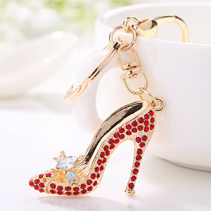 Mode luxe porte-clés 3D femmes talons hauts en forme d'artisanat exquis cadeau porte-clés sac à main pendentif bijoux - Product Image 2