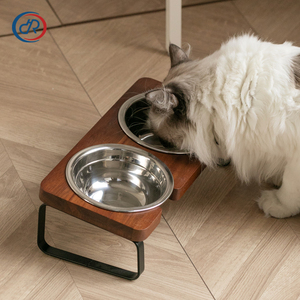 Ciotole Rialzate DRH per <span class=keywords><strong>Cani</strong></span> <span class=keywords><strong>di</strong></span> Piccola e Media Taglia, Supporto in Legno Antiscivolo con 2 Ciotole Profonde in Acciaio Inox per Cibo e Acqua - Product Image 2