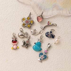 כסף וצבע כסף פלדת אל-חלד מרופדת ברווז יין קמיקל עבור תכשיטי דיי מה שהופך היפואלרגני עמיד למים היפואלרגניים - Product Image 3