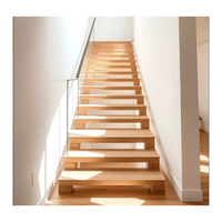Escaliers à double face avec motifs décoratifs découpés au laser, marches en noyer, transmission de la lumière, fonction écran d'intimité