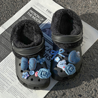 Accessoires pour sabots de chat de dessin animé, boucles de chaussures en peluche amusantes en forme de petit poisson et de biscuit, compatibles avec les clips de décoration pour sabots