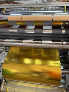 Cinta de Resina Holográfica Dorada Metálica Personalizada con Impresión Láser de Logotipo, 40MM, Lámina de Transferencia Térmica para Cintas de Graduación - Product Image 5
