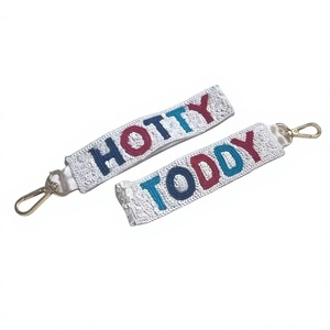 Porte-clés rectangulaire blanc perlé tendance, unique avec incrustation d'alphabet bleu marine, mousqueton en alliage de zinc, style classique pour femme - Product Image 6