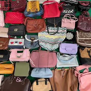 A15 Venta al por mayor <span class=keywords><strong>de</strong></span> <span class=keywords><strong>segunda</strong></span> <span class=keywords><strong>mano</strong></span> Vintage Bolso <span class=keywords><strong>de</strong></span> moda para mujer Bolso usado Elegante bolso <span class=keywords><strong>de</strong></span> señora Bale - Product Image 4