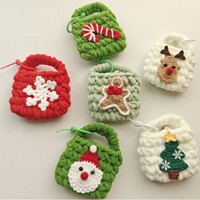 Étui pour écouteurs, mini porte-monnaie, porte-clés et breloque Père Noël, tricotés à la main, à thème de Noël et motif dessin animé