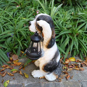 Groothandel <span class=keywords><strong>Outdoor</strong></span> Charles Beagle Hars Hond Standbeeld, Polyresin Hond Cijfers Met Zonnelantaarn Tuin Ornament