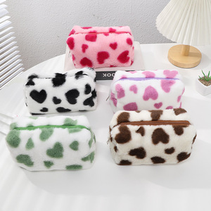 Valentine's Day Gift Plush Makeup <strong>Bag</strong> Cute Heart Pattern Design Travel Cosmetic Pouch Novelty <strong>Fluffy</strong> Zipper Closure Cosmetic <strong>Bag</strong> - Product Image 1
