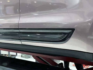 Kit carrosserie de haute qualité en fibre de carbone pour Porsche Macan, bande anti-collision de porte, ajustement parfait, pièces de pare-chocs, kits de lifting - Product Image 3