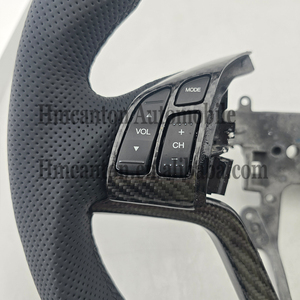 พวงมาลัยหนังแท้แบบเจาะรูคาร์บอนไฟเบอร์สำหรับรถยนต์ฮอนด้าแอคคอร์ด - Product Image 6