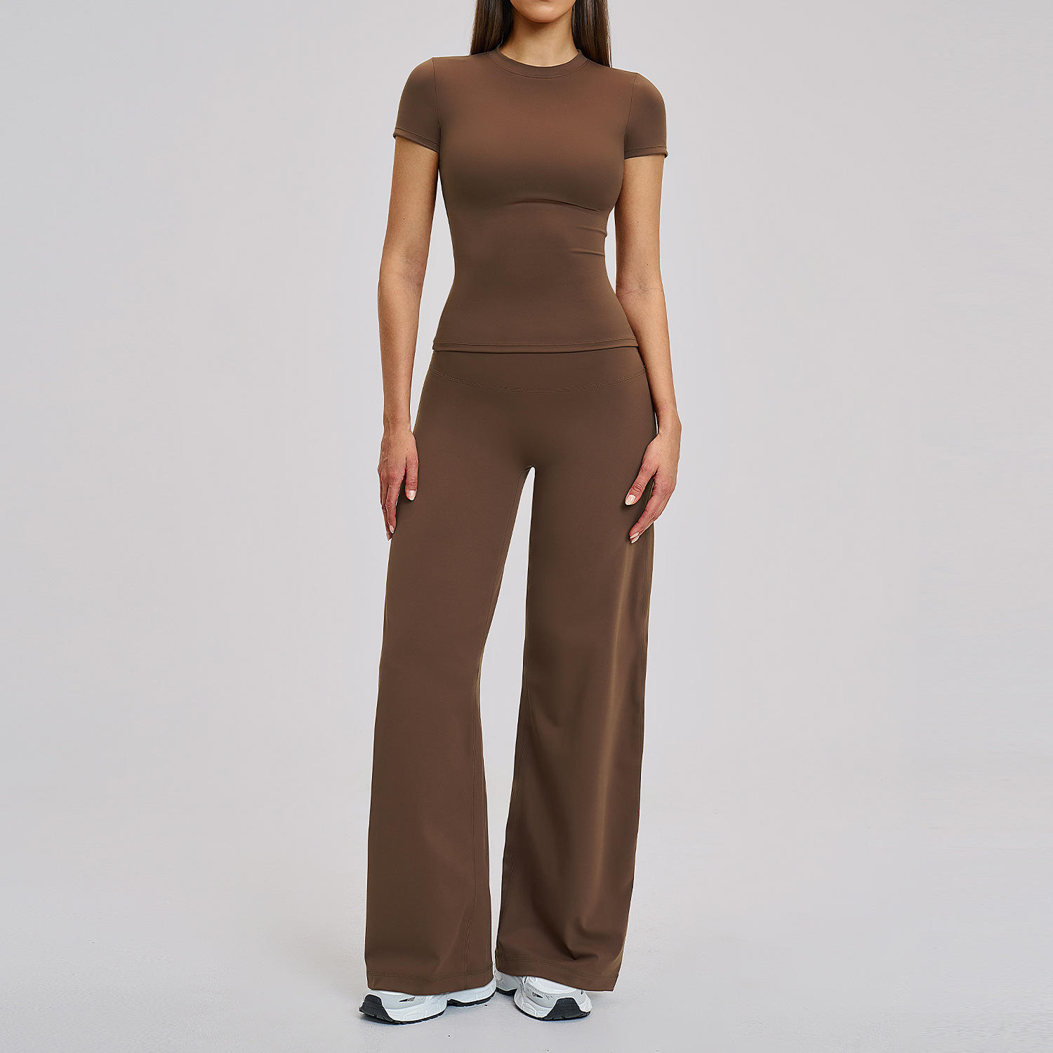 สีน้ำตาล