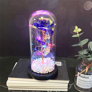 Fleur artificielle feuille d'or <span class=keywords><strong>Rose</strong></span> <span class=keywords><strong>rouge</strong></span> <span class=keywords><strong>la</strong></span> <span class=keywords><strong>belle</strong></span> <span class=keywords><strong>et</strong></span> <span class=keywords><strong>la</strong></span> bête <span class=keywords><strong>Rose</strong></span> fleur éternelle dans un dôme de verre léger - Product Image 5