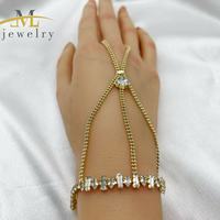 Chaîne de main JML plaquée or 14 carats avec nœud et cœur en zircon |   Bracelet de doigt ajustable, bijou fantaisie ajustable