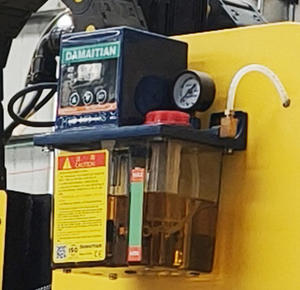 Máquina cortadora <span class=keywords><strong>de</strong></span> sierra <span class=keywords><strong>de</strong></span> puente CNC <span class=keywords><strong>de</strong></span> 5 ejes para encimera <span class=keywords><strong>de</strong></span> cocina <span class=keywords><strong>de</strong></span> piedra <span class=keywords><strong>de</strong></span> mármol <span class=keywords><strong>de</strong></span> granito con cabezal <span class=keywords><strong>de</strong></span> fresado - Product Image 4