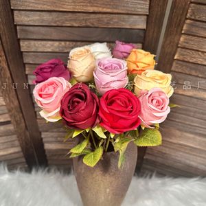 Rose artificielle Junheyuan à branche unique, décoration d'intérieur, arrangement floral, ornement de bureau - Product Image 1