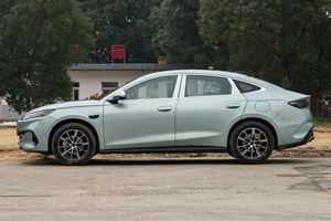 BYD 06DM DM-i 210KM Premium PHEV Sedán 1.5L FWD LHD Vehículo de Nueva Energía con Respuesta de Potencia Rápida, Conducción Híbrida Suave y Cómoda - Product Image 4