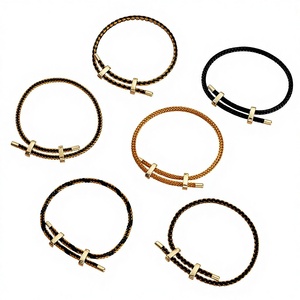 <span class=keywords><strong>Bracelet</strong></span> unisexe tressé de style chinois moderne avec boucle en forme de huit dorée <span class=keywords><strong>et</strong></span> cordon <span class=keywords><strong>rouge</strong></span>, par Jinyuan - Product Image 2