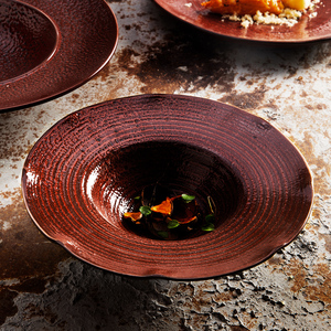 Cuisine Japonaise Style Restaurant Classique Rétro <span class=keywords><strong>Cour</strong></span> Royale Réactive Porcelaine Mouchetée Couleur Rouge Pâtes Assiette à Soupe Céramique - Product Image 1