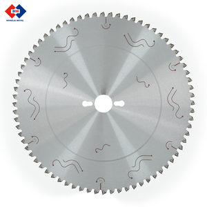 <span class=keywords><strong>Lame</strong></span> <span class=keywords><strong>de</strong></span> <span class=keywords><strong>scie</strong></span> <span class=keywords><strong>circulaire</strong></span> Donglai 300 mm 72 dents avec angle <span class=keywords><strong>de</strong></span> coupe négatif, dents Kunlun améliorées, sans besoin <span class=keywords><strong>de</strong></span> réglage/gravure, pour le dimensionnement des panneaux - Product Image 2