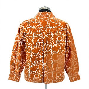 Chemise décontractée en coton respirant à imprimé floral orange fait main, fabrication ODM - Product Image 4