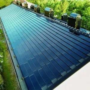 Tuiles photovoltaïques intégrées au bâtiment (BIPV) noires 68W pour <span class=keywords><strong>toiture</strong></span> de construction neuve - Product Image 1