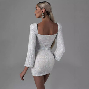 Abito Mini con Paillettes e Scollo a V, Maniche Lunghe, Arricciato, Aderente, per Feste Formali e Serate Eleganti, Nuova Collezione Autunno 2026 - Product Image 2