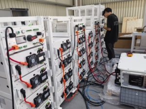 Batteria al Litio 15k 51.2V 100Ah 5kWh 10kWh 20kWh 30kWh 50kWh Pacchi Batteria LiFePO4 per Sistemi di Accumulo Energia Solare Domestici - Product Image 5