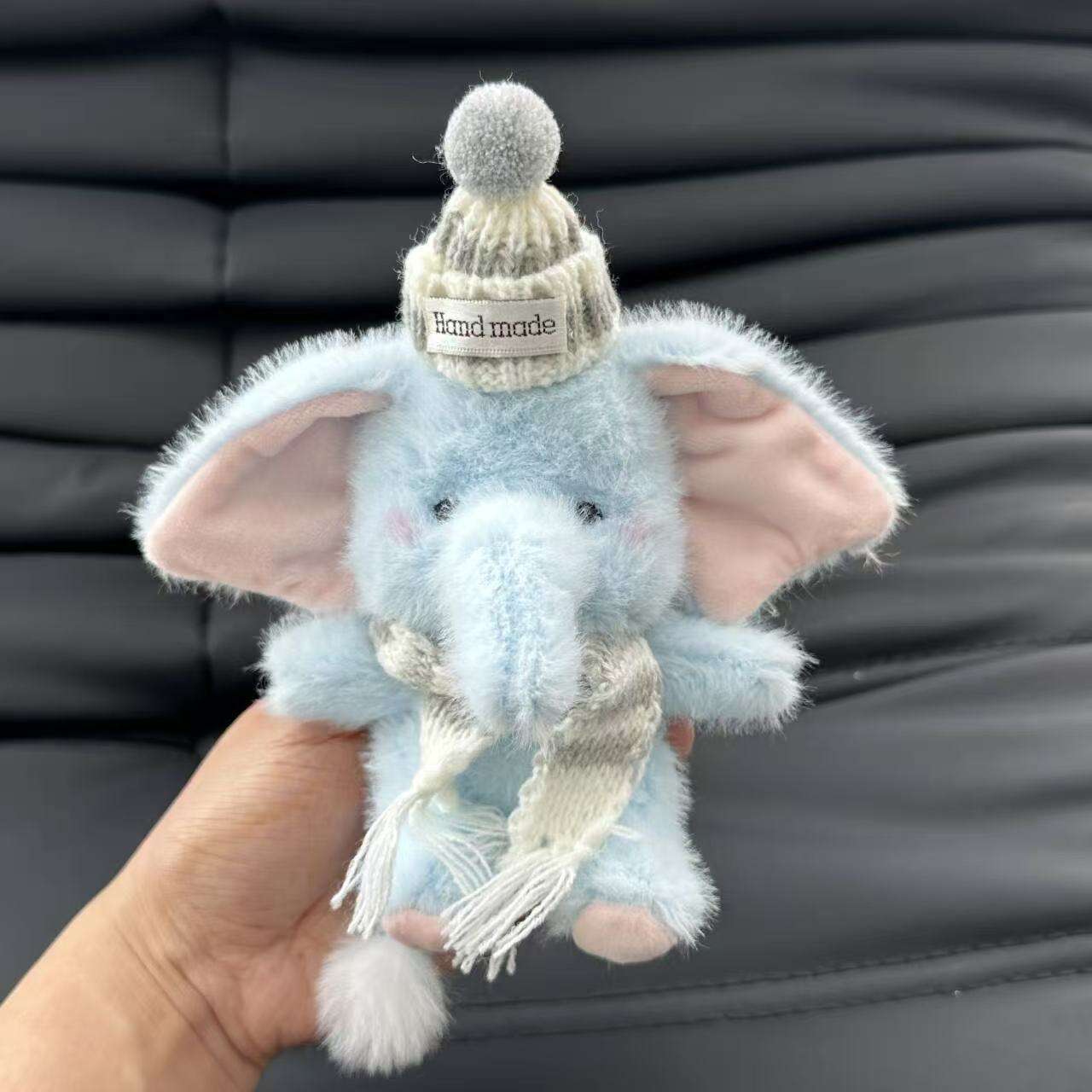 Grey scarf and hat - Blue elephant