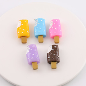 Colgante de resina de helado de dibujos animados, dijes de joyería para llavero DIY, colores aleatorios, material plástico, colgantes temáticos, accesorio de regalo - Product Image 1