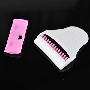 Rasoio <span class=keywords><strong>svedese</strong></span> importato a lama di rasoio in plastica con impugnatura salda da donna rosa per preparazioni mediche - Product Image 5