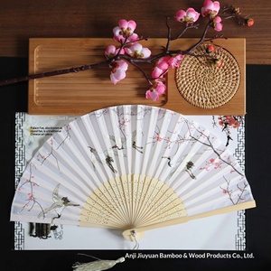 พัดไม้ไผ่พับได้สไตล์จีนสำหรับผู้หญิง ลายพิมพ์แบบโบราณ พกพาสะดวก เหมาะสำหรับชุดฮั่นฝูในฤดูร้อน - Product Image 5