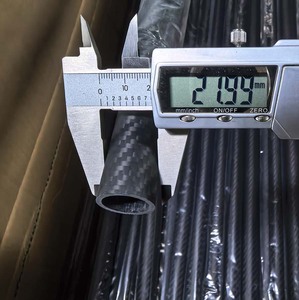 Tube <span class=keywords><strong>en</strong></span> fibre de carbone haute précision à module élevé, 22 mm, 20 mm, 18 mm, tube rond léger pour modèles RC et conceptions personnalisées - Product Image 2