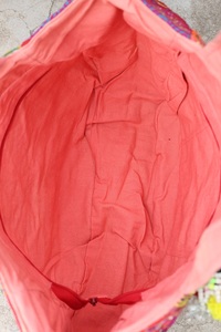 Bolso de Hombro Étnico Gitano con Bordado Tradicional Rajasthani y Espejos Banjara Antiguos para Mujer - Product Image 6