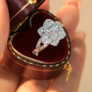 Anillo de Diamantes de Oro Blanco de 18K Sólido de 0.8CT, Joyería Fina Clásica de Lujo Personalizada Xinfly, Flor Eterna - Product Image 2