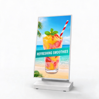 Señalización Digital Móvil Semi-Exterior con Batería, Soporte de Pie con Ruedas, Pantalla Publicitaria para Escaparates