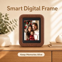 Nuevo Marco de Fotos Digital de 2.8 Pulgadas 2026 con Reloj Despertador, 1GB de Memoria, Reproductor de Fotos, Vídeos y Música para Decoración del Hogar, Color Nogal