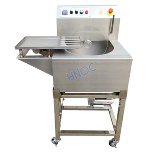 Couvercle de coulée continue par pulvérisation Moule 5kg Moule 15kg Mini <span class=keywords><strong>Tempereuse</strong></span> a <span class=keywords><strong>Chocolat</strong></span> Melt Chocolate Temper Machine - Product Image 5