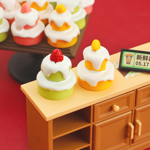 Đầy Màu Sắc Ngọt Ngào Dâu Tây Bánh Kem Nhựa Flatback Cabochon Cho Tự Làm Kem Keo Handmade Phụ Kiện Búp Bê Nhà Mini Thực Phẩm - Product Image 5