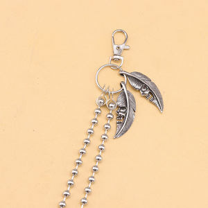 Cadena de cintura de doble capa con cuentas y colgante de pluma con cara de fantasma, accesorio de moda hip hop punk para uso diario. - Product Image 3