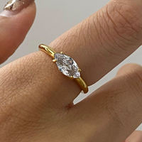 Anneaux doubles torsadés en acier inoxydable plaqué or 18 carats avec zircon blanc, style vintage, pour femme, usage quotidien