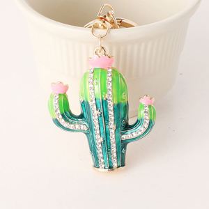 Porte-clés de voiture cactus de luxe incrusté de diamants, élégant porte-clés en alliage pour femme, breloque artisanale pour sac - Product Image 5