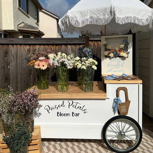 중국산 맞춤형 모던 메탈 및 아크릴 캔디 플라워 디스플레이 카트 (웨딩 장식 및 소품용) - Product Image 2